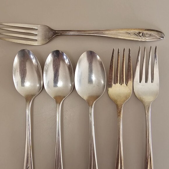 International Silver Tulip Spoon Fork set floral 1950s vtg minimalist MCM 6pc - Picture 2 of 6
